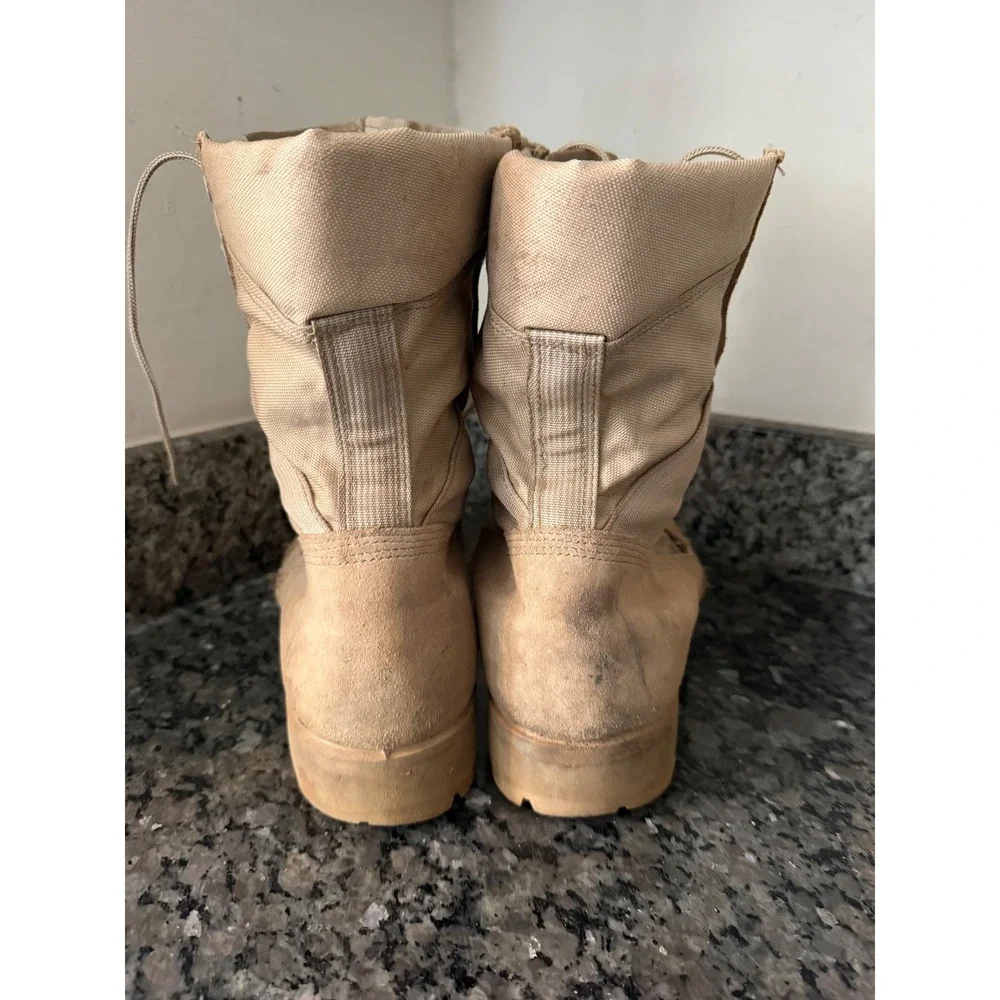 Wellco US Military Combat Boots Tan Suede Vibram Sole Mens 11W Desert Tactical